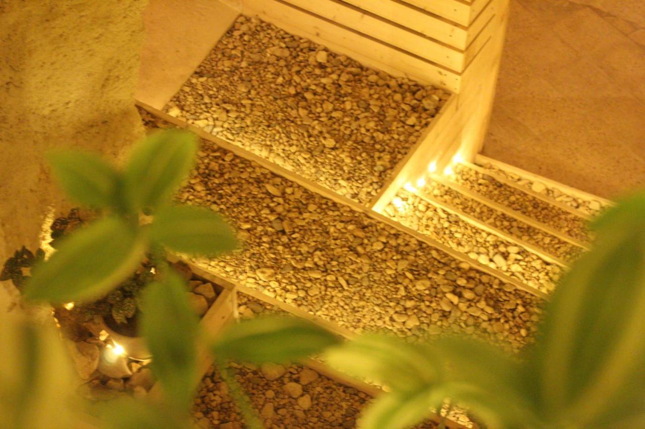 7 Caves Guest house