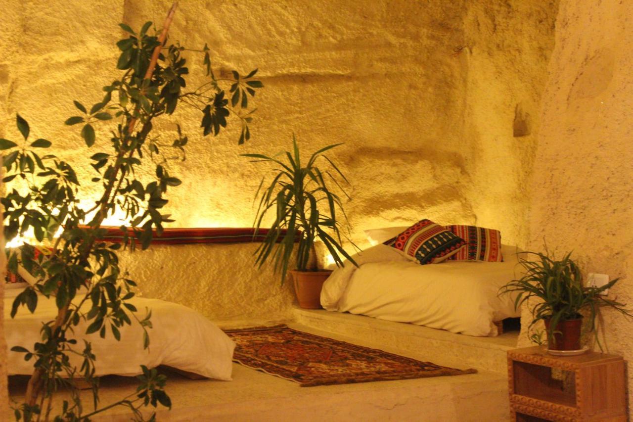 Guest house 7 Caves Al Jayah