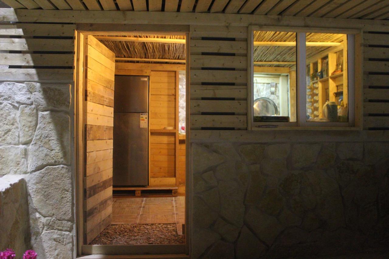 7 Caves Guest house Al Jayah