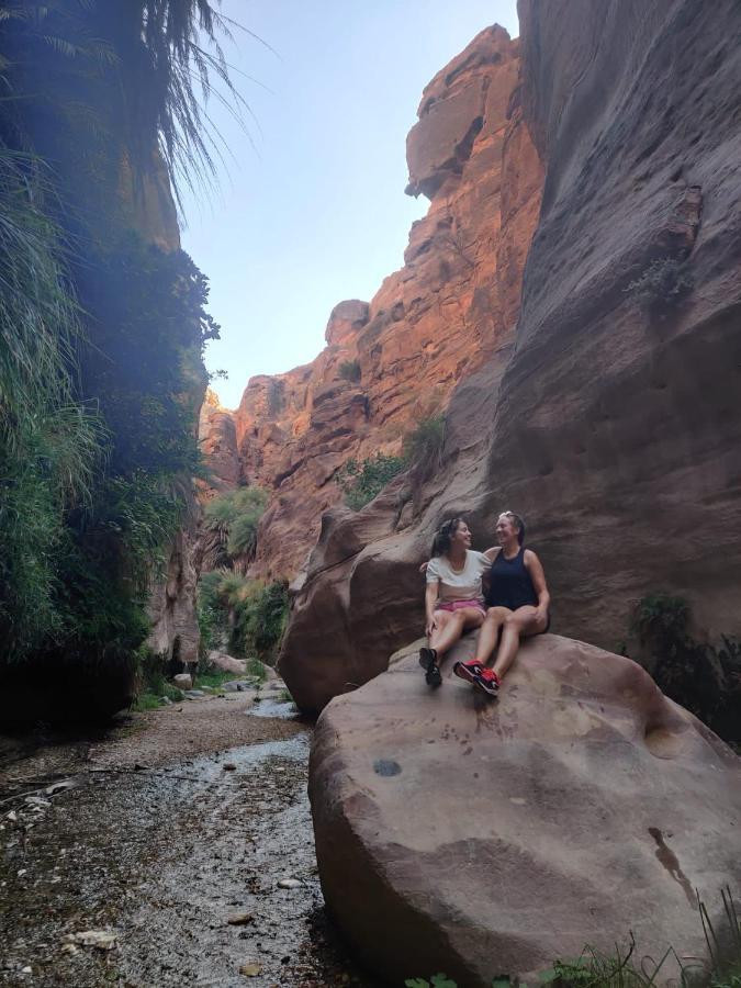 Guest house 7 Caves Al Jayah