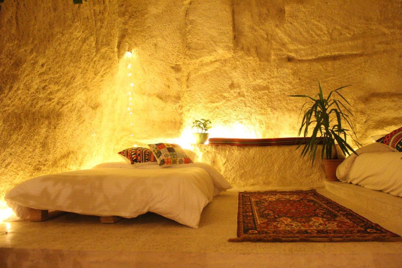 7 Caves Al Jāyah